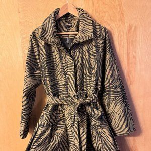 NWT Beautiful Samuel Dong Animal Print Coat Size Large